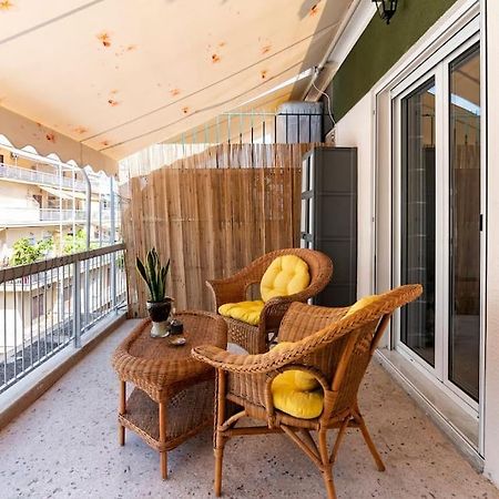 Apartamento Under The Hill Atenas Exterior foto