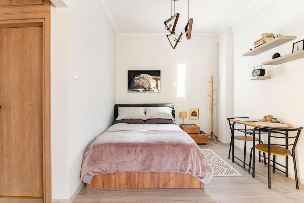 Apartamento Under The Hill Atenas Exterior foto