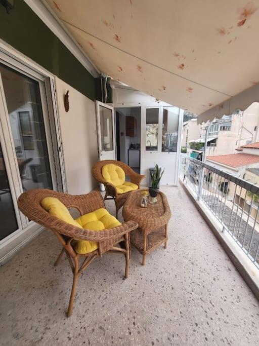 Apartamento Under The Hill Atenas Exterior foto